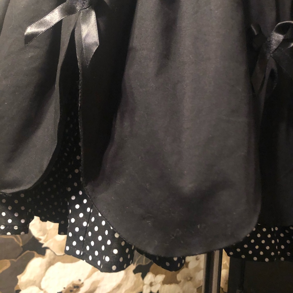 hell bunny black and white polka dot dress - Picture 3 of 8